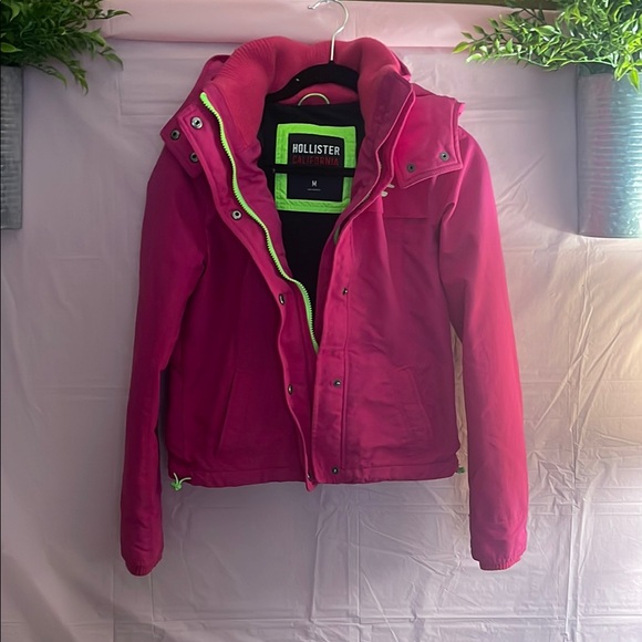 Hollister Pink Puffer Jacket with Hood and Full Zip - Picture 1 of 9